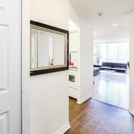 Canada Suites On Bay, Established 1998 Toronto Luaran gambar