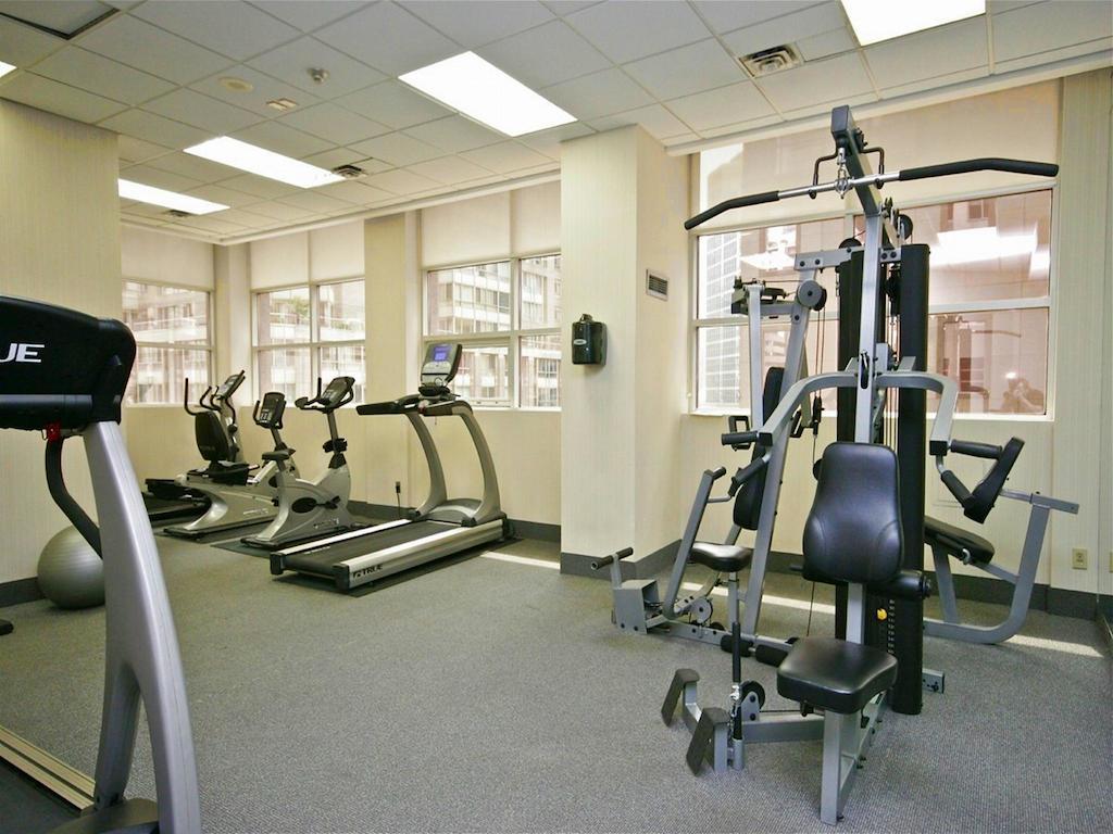 Canada Suites On Bay, Established 1998 Toronto Luaran gambar