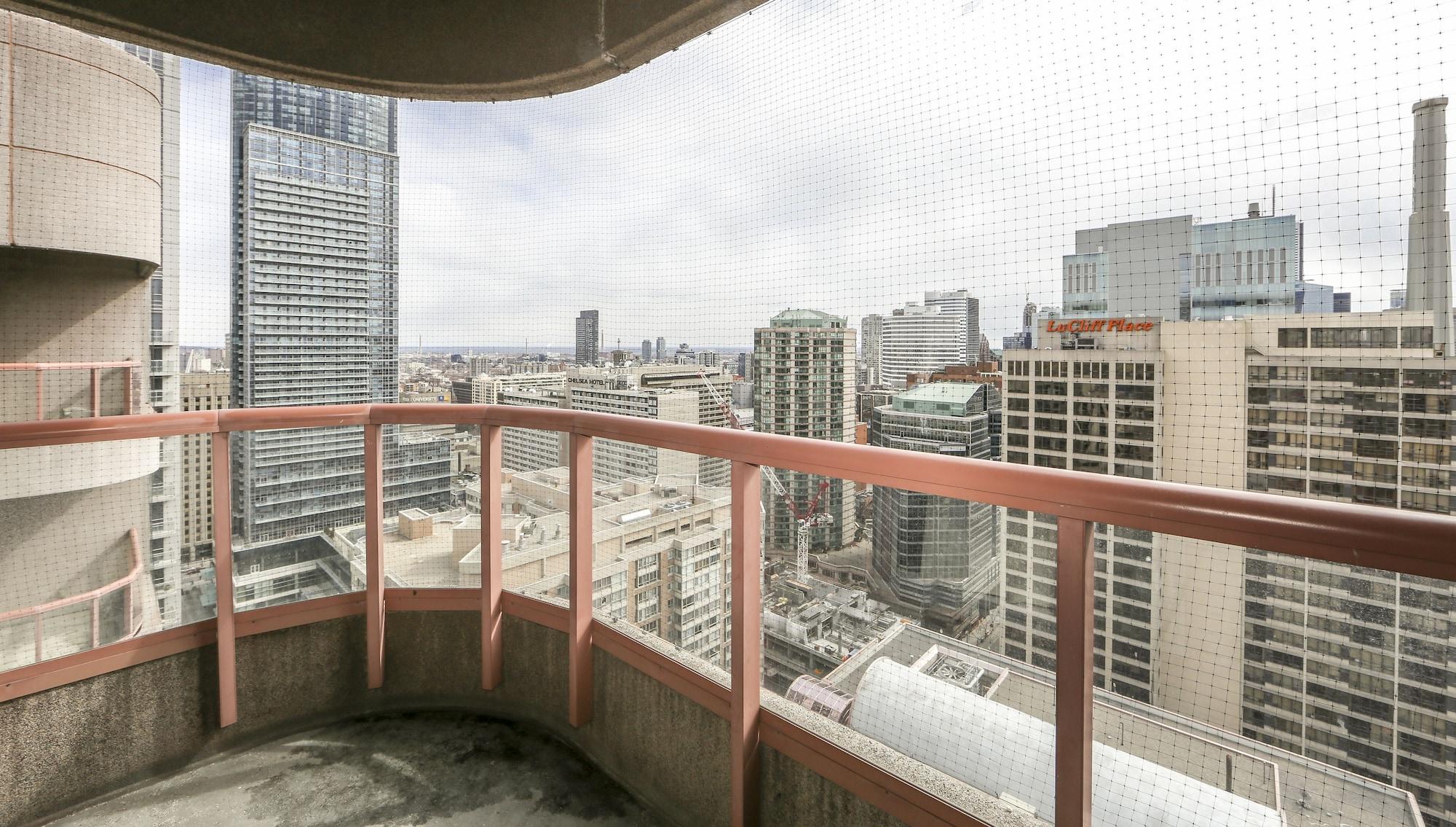 Canada Suites On Bay, Established 1998 Toronto Luaran gambar