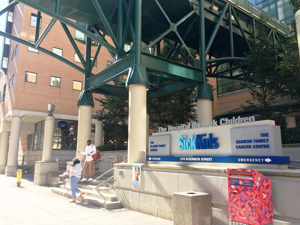 Canada Suites On Bay, Established 1998 Toronto Luaran gambar