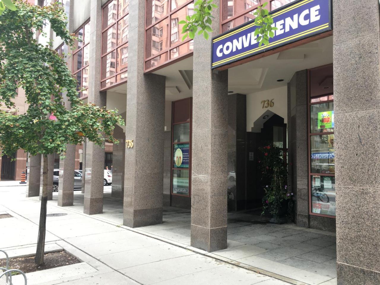 Canada Suites On Bay, Established 1998 Toronto Luaran gambar